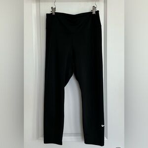 Nike Gray Dri-FIT cropped Leggings